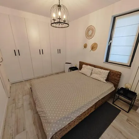 Jona Beach Mamaia Nord 아파트